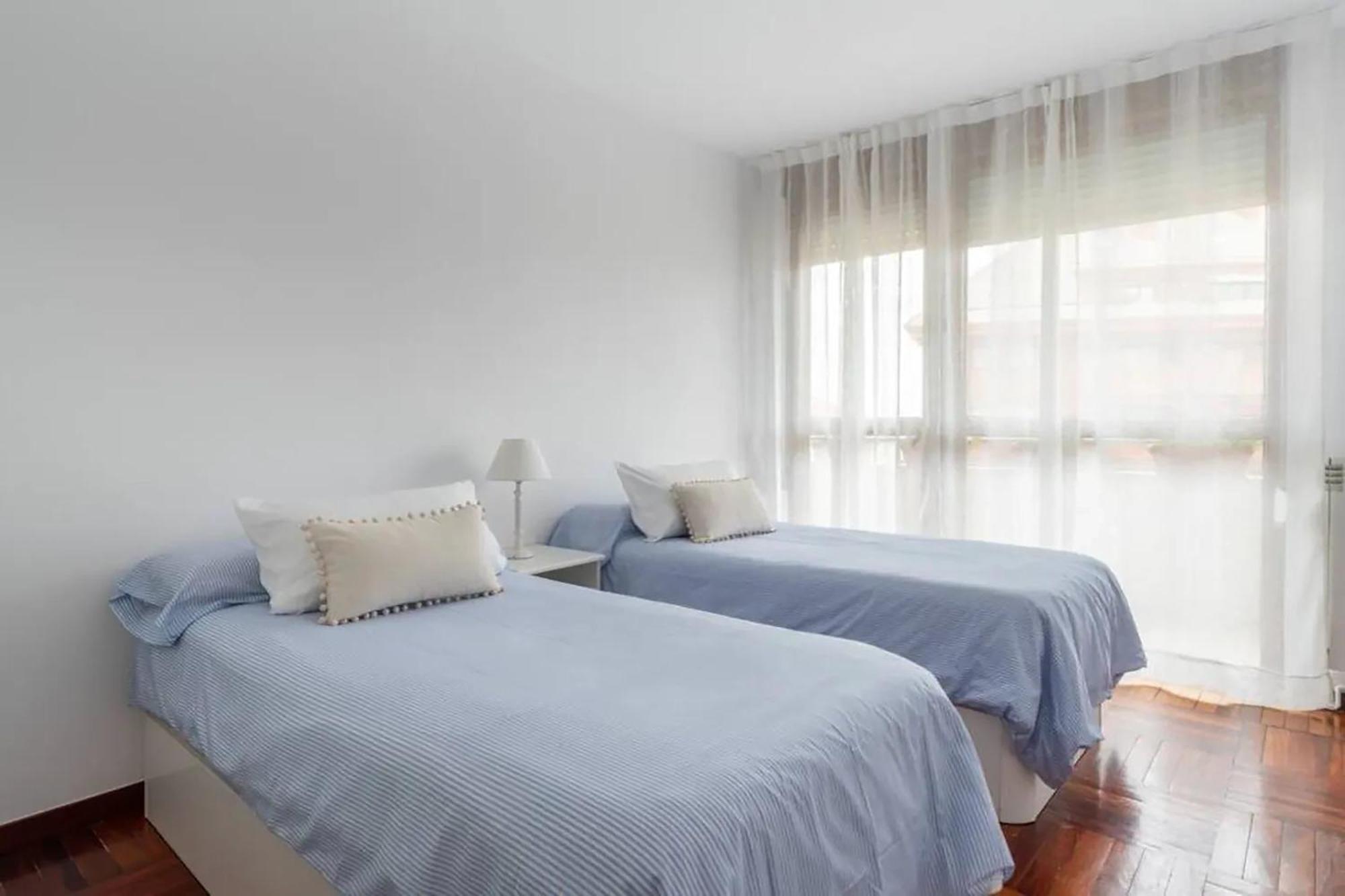 Apartamento En Alto Miranda Con Parking Apartman Santender Kültér fotó